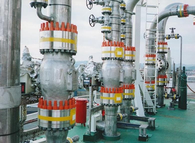 Válvula de estrangulación axial en torre  Norne FPSO.
